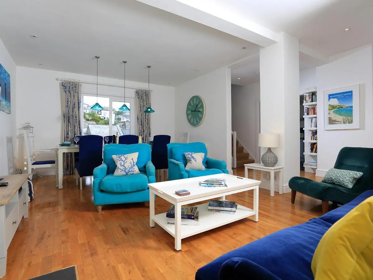 Armorel House Holiday home