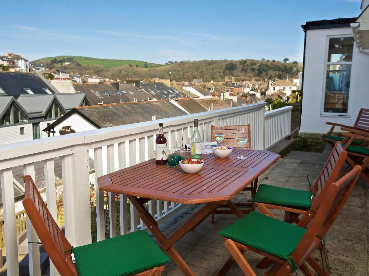 Armorel House Holiday home *