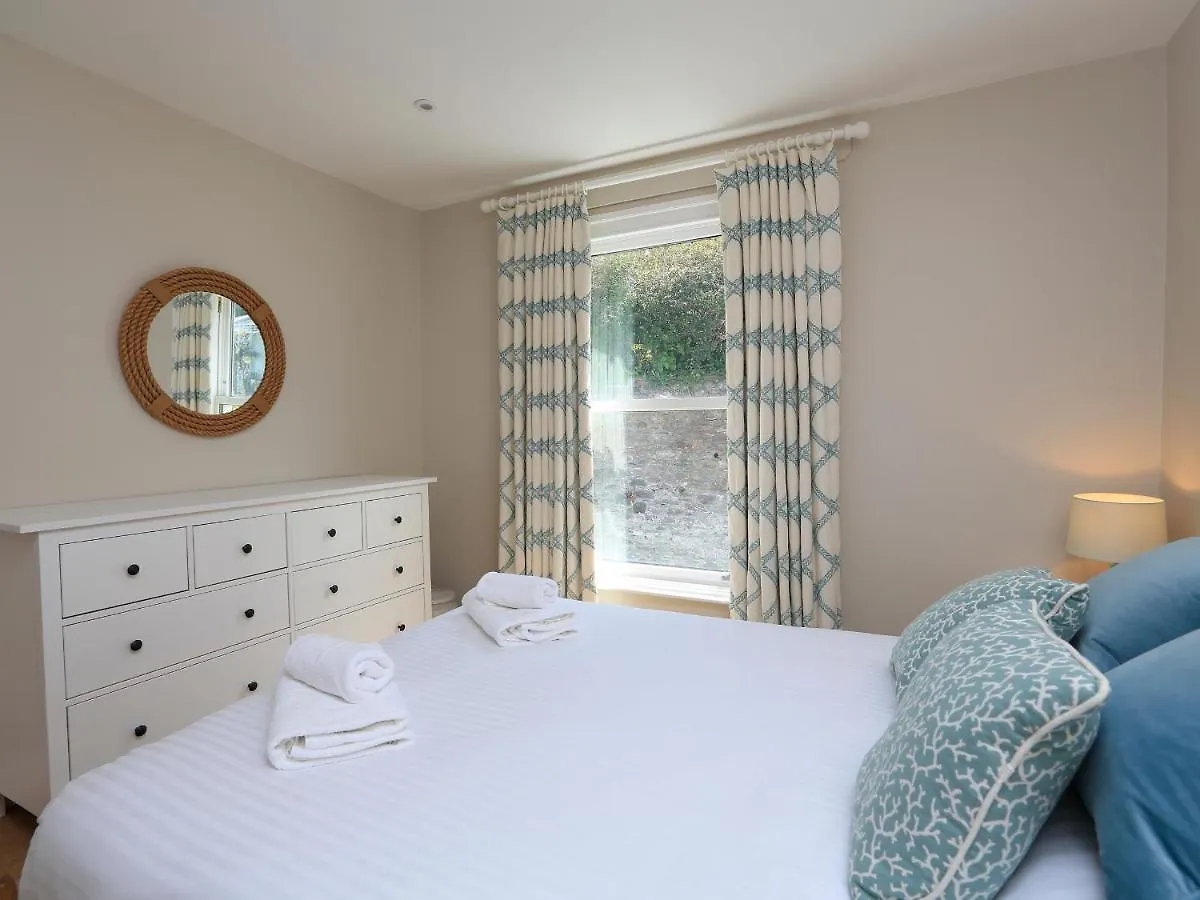 Armorel House Dartmouth