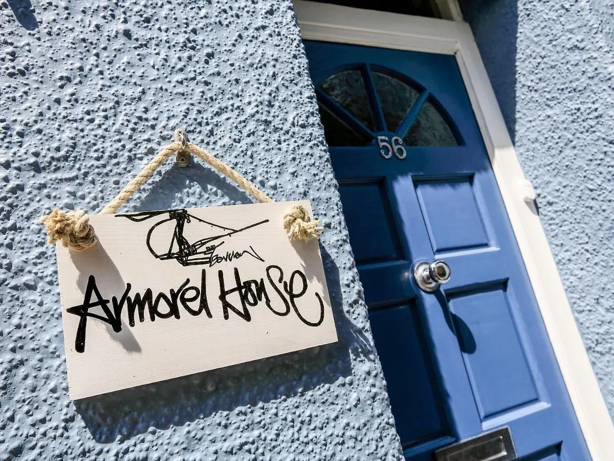 Holiday home Armorel House