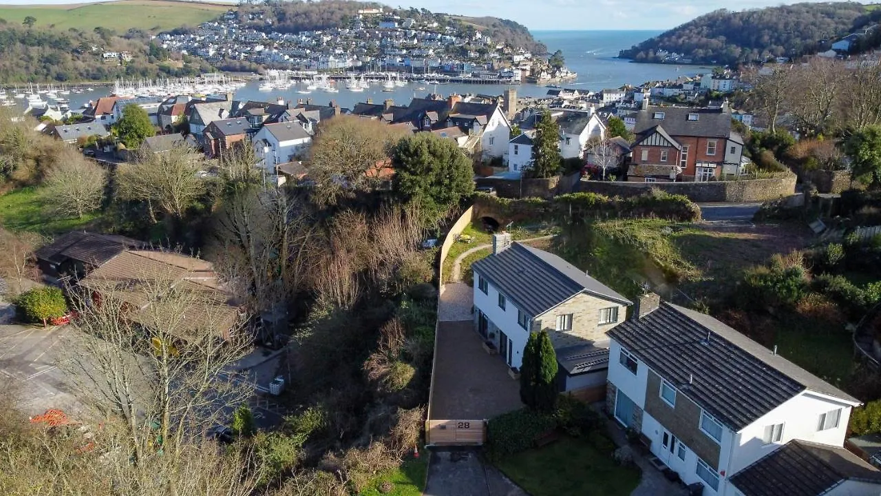 Luxury Detached House On Redwalls, *