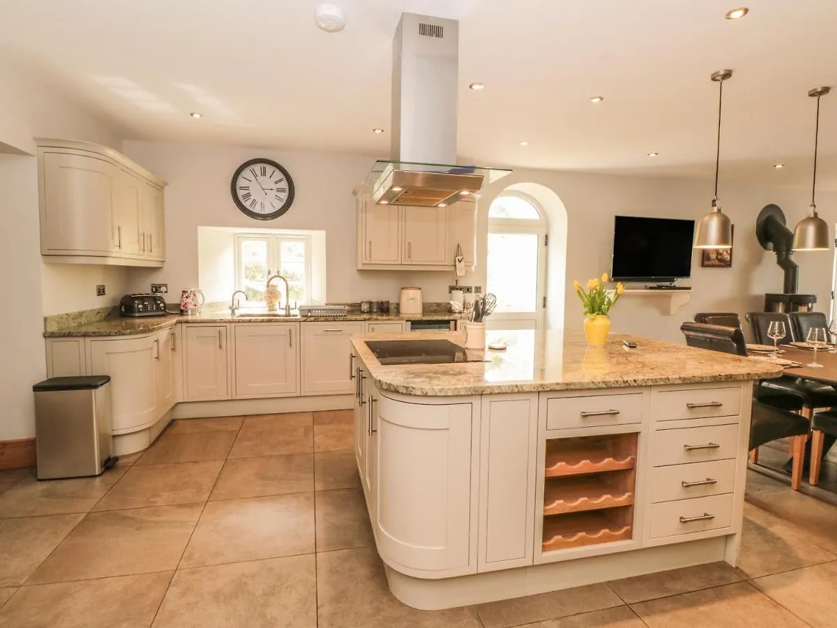 Holiday home Lower Norton Dartmouth