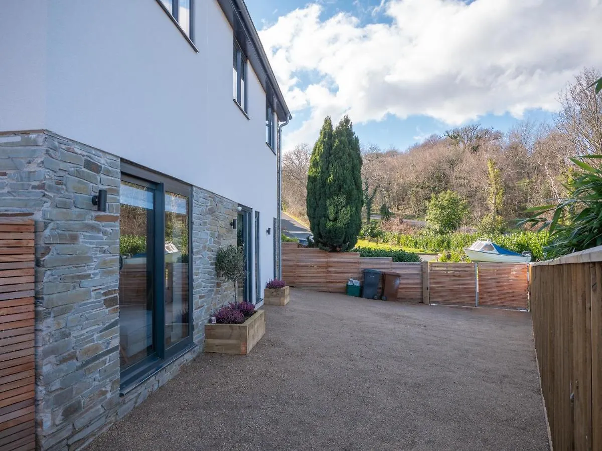 Luxury Detached House On Redwalls, * Dartmouth