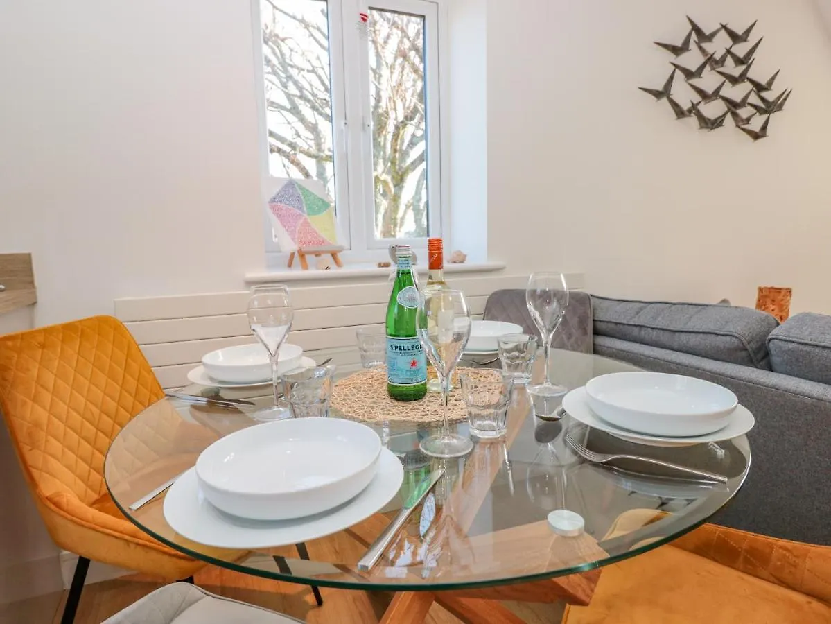 Seaspray Apartment *