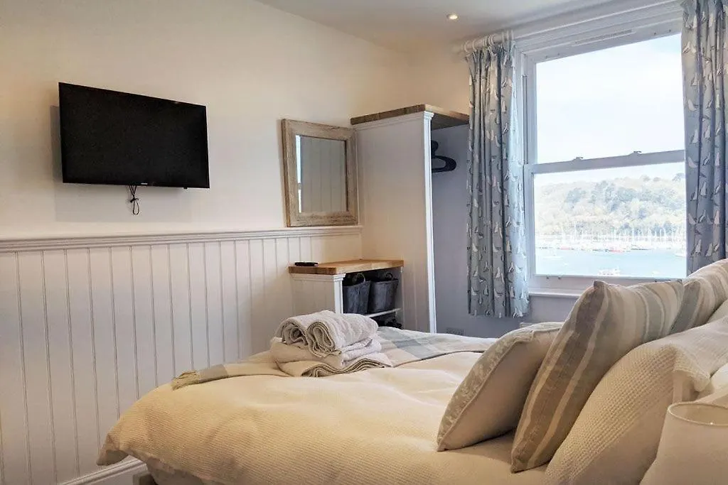 Holiday home Kittiwake - Outstanding River Views