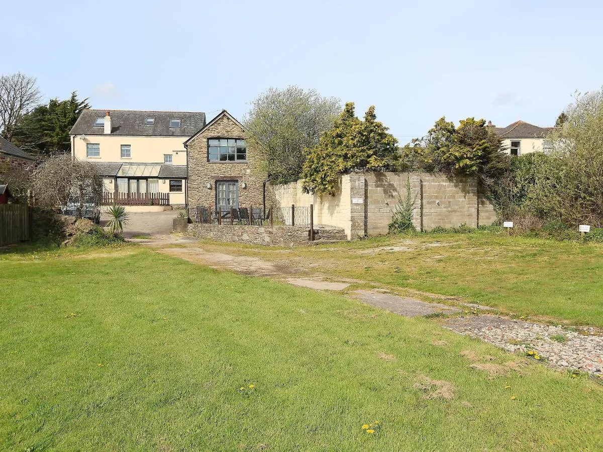 Little Cotton Farmhouse Holiday home Dartmouth