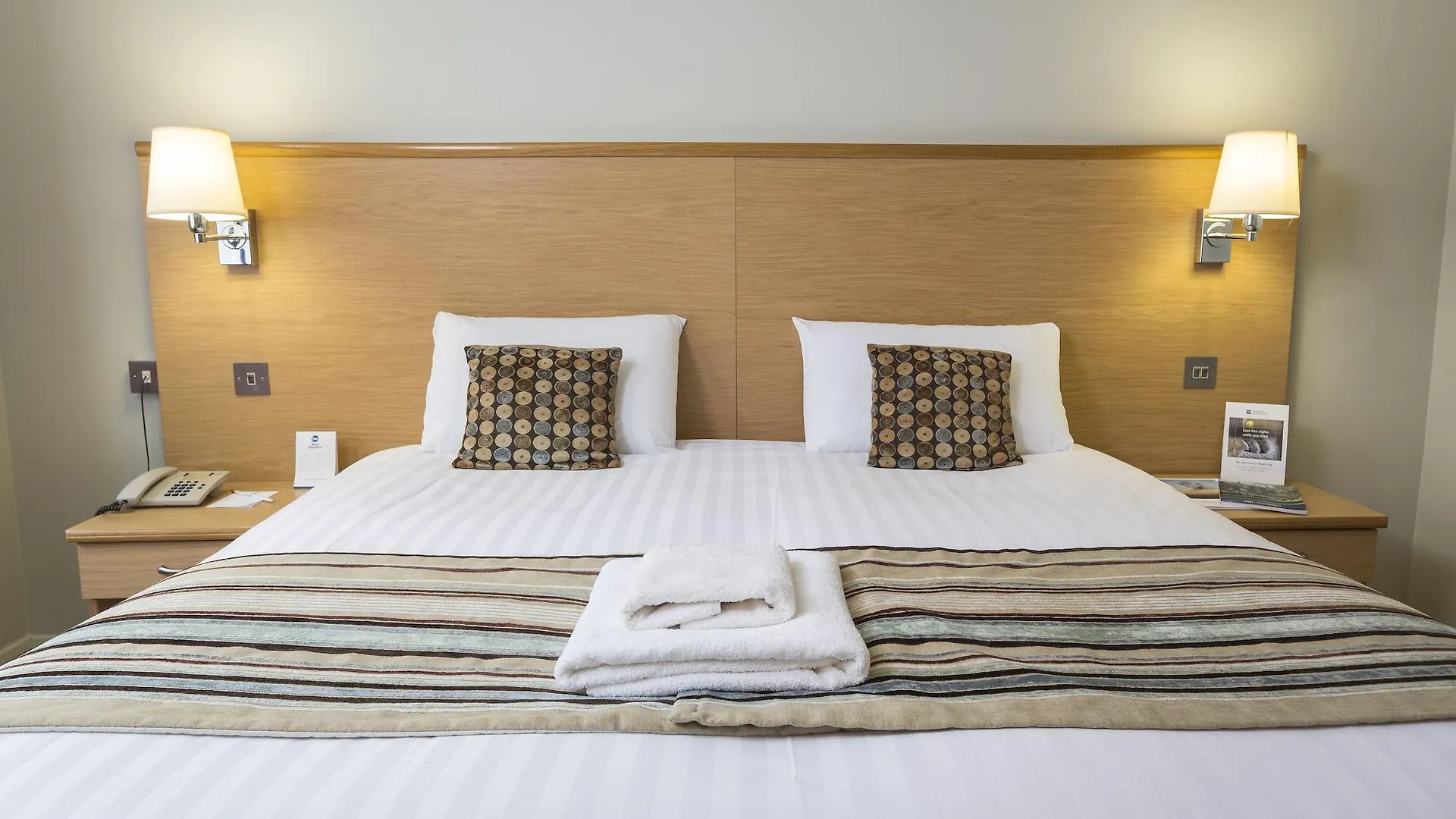 Western The Hotel, Golf & Dartmouth