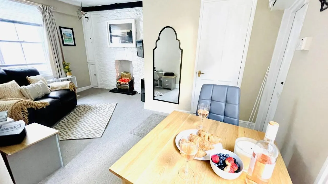 Gulls Nest - Bijou Bolt Hole Holiday home Dartmouth
