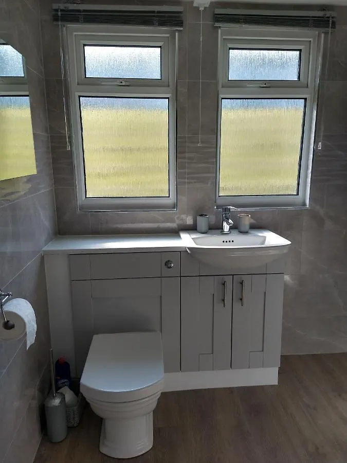 238 Norton Park, 2 Bed With Free Parking Chalet *