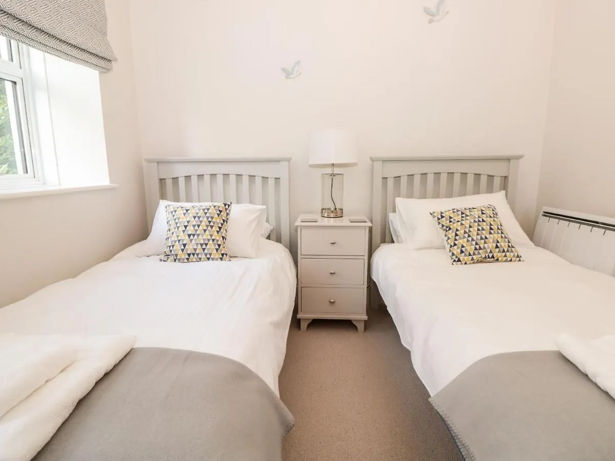 2 The Manor House, Hillfield Village Dartmouth