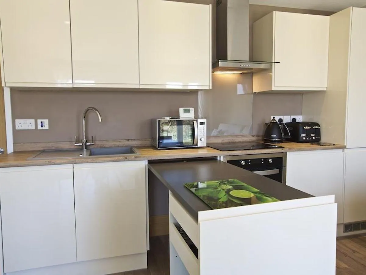 Crowthers Apartment *