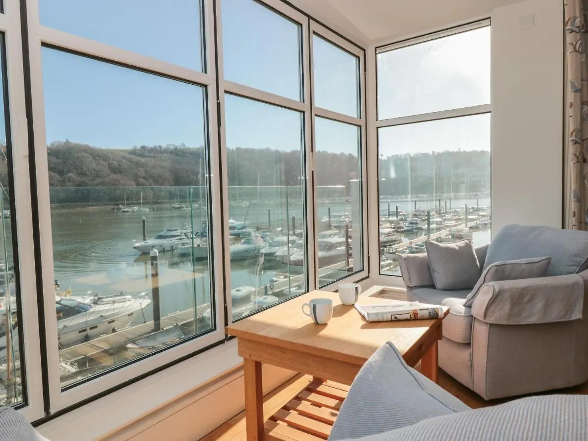 33 Dart Marina Apartment Dartmouth