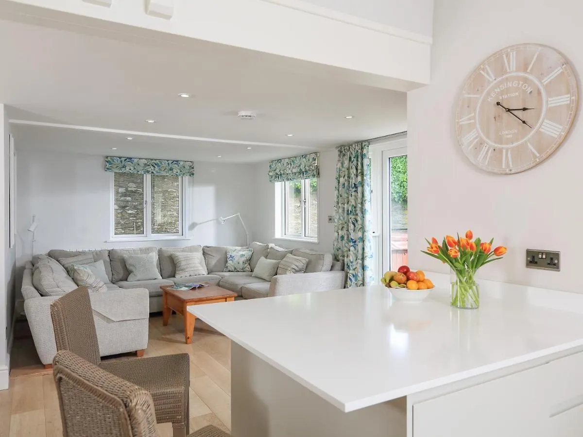 Holiday home Keepers Lodge, Hillfield Village