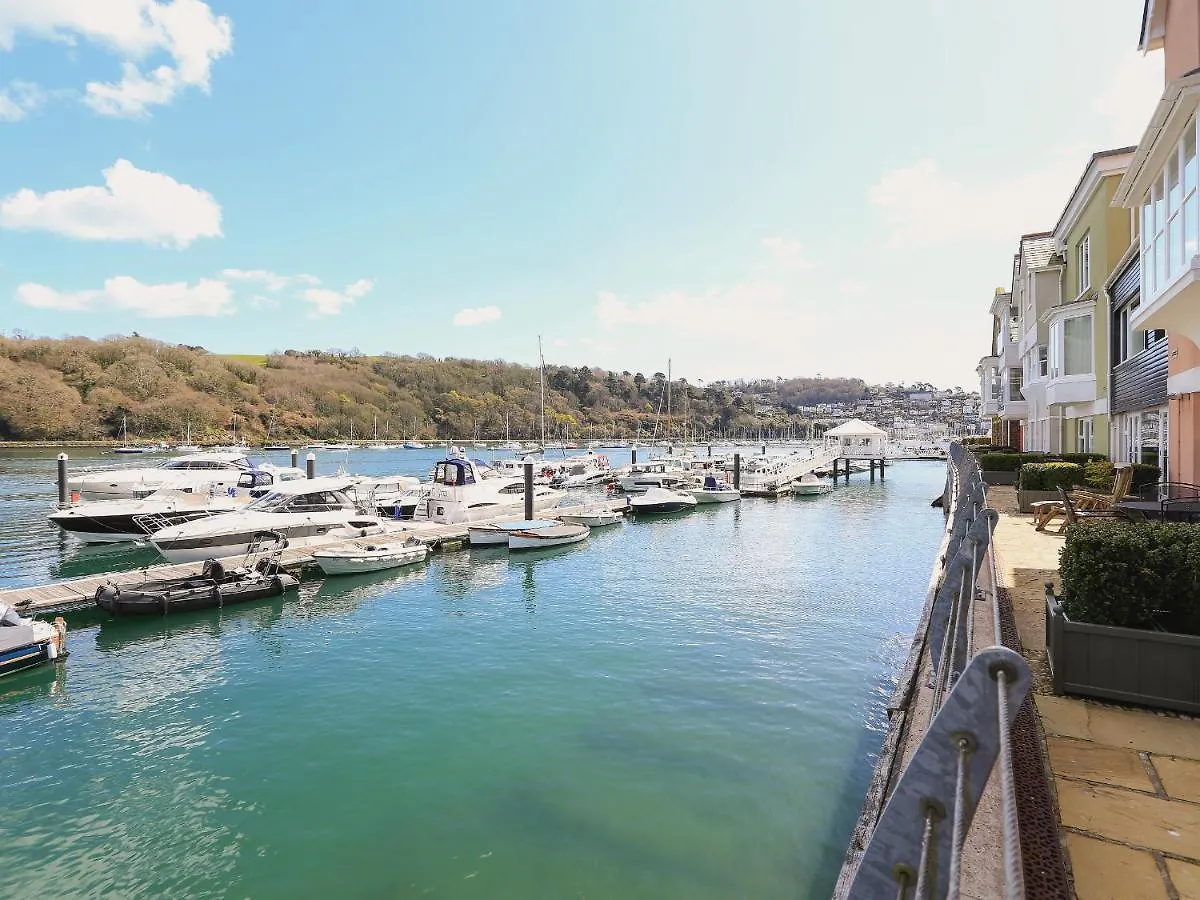 Apartment Quayside, Dart Marina *