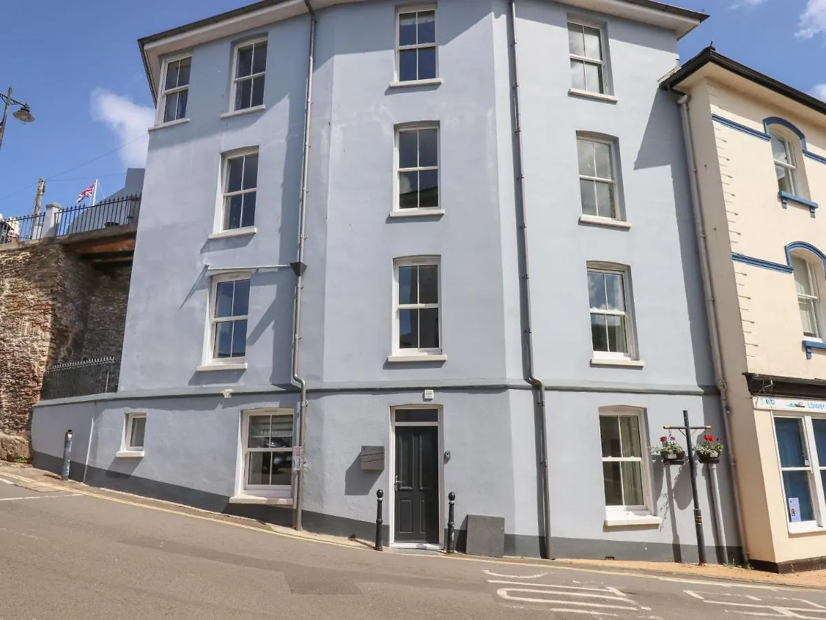 Holiday home Ferryside *