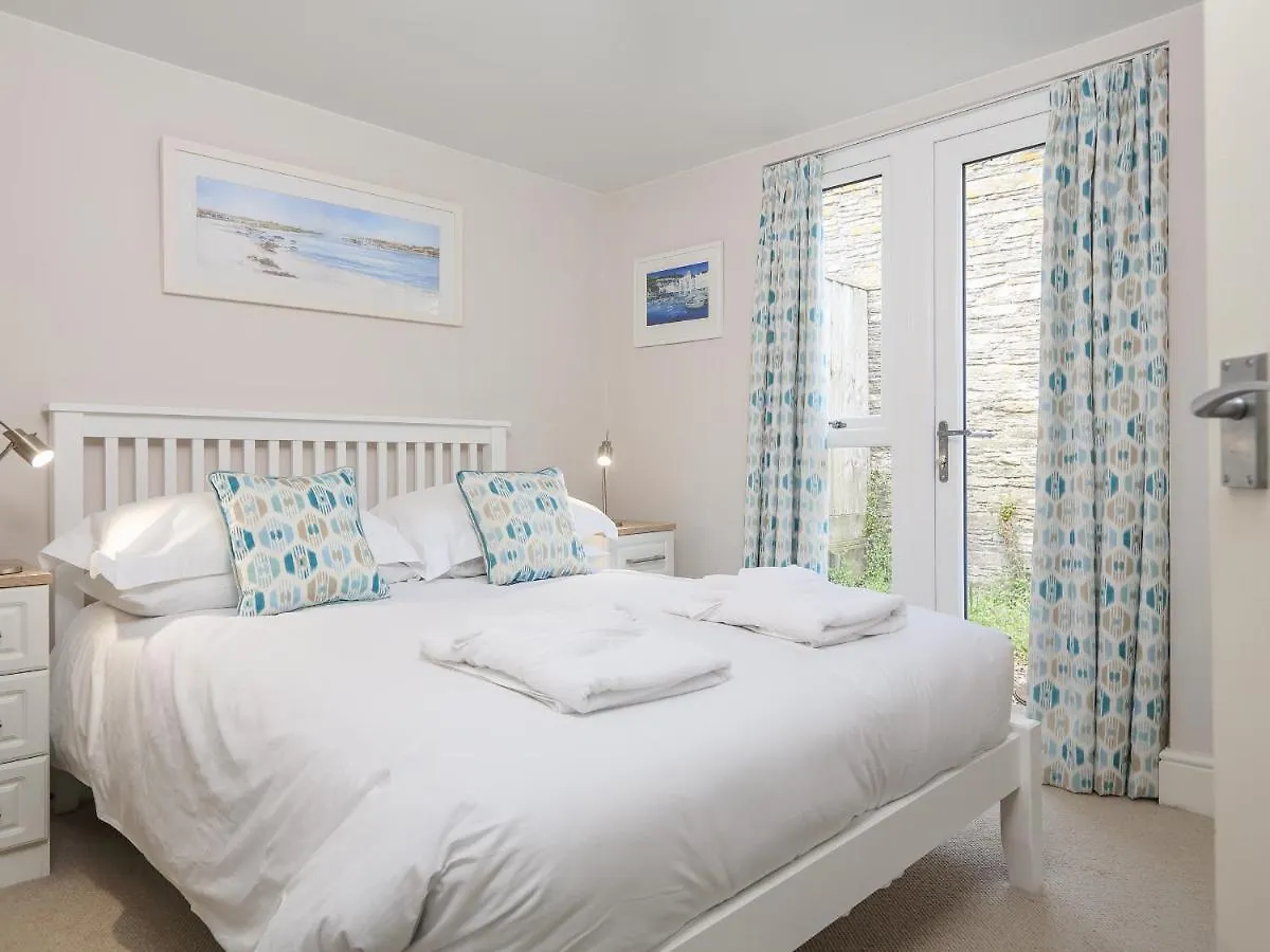 Holiday home Keepers Lodge, Hillfield Village