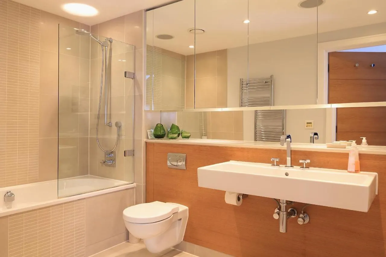 9 Dart Marina * Dartmouth