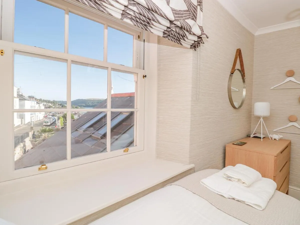 Upper Tremorvah Apartment Dartmouth