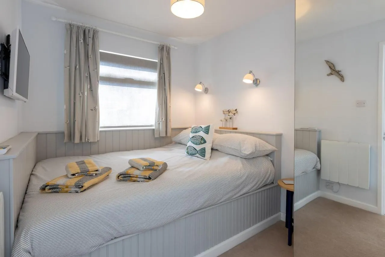 5 Norton Park *