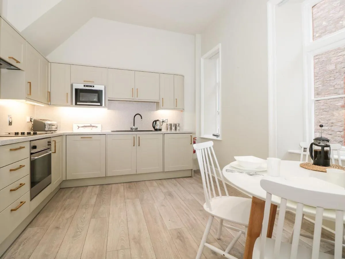 St Saviours Reach Apartment