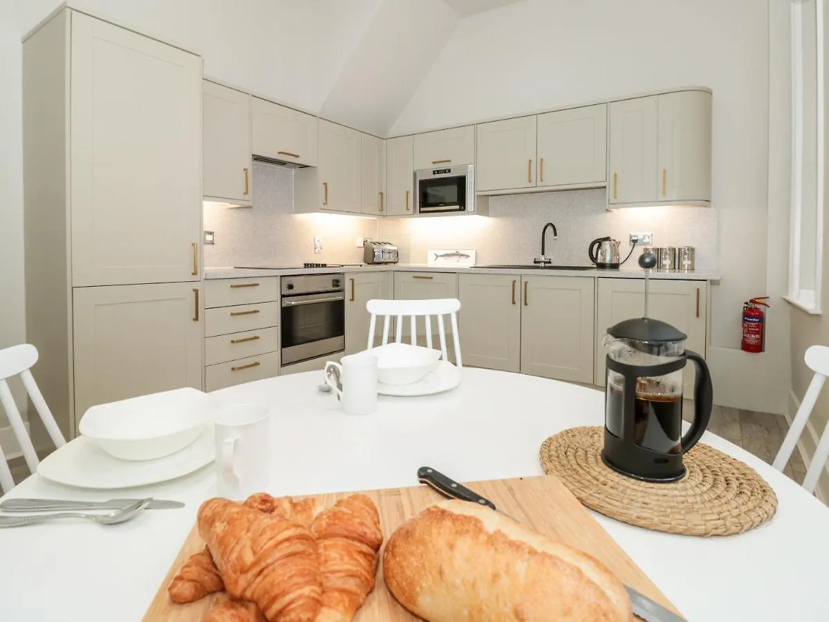 St Saviours Reach Apartment Dartmouth