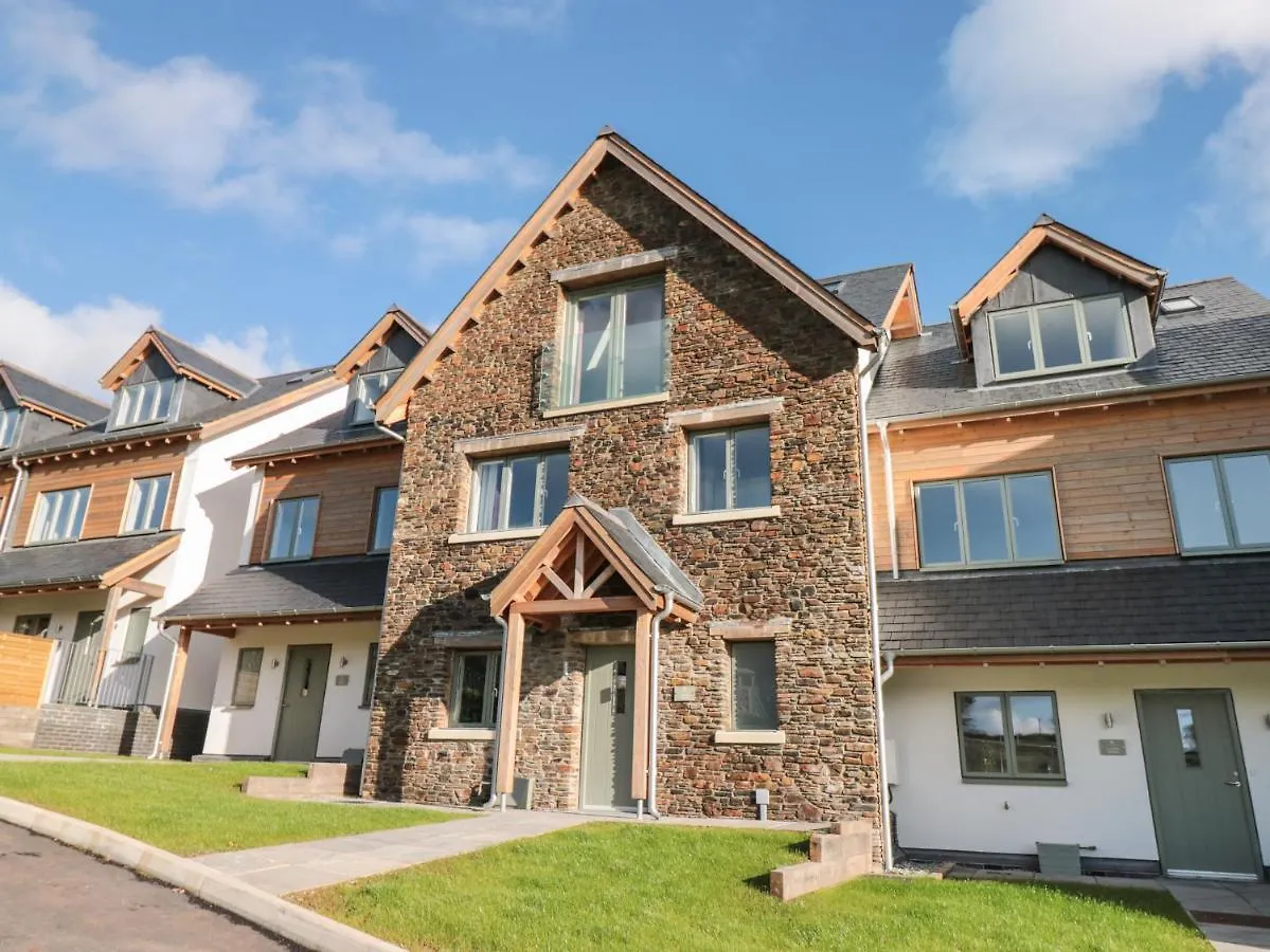 4 Court Terrace, Hillfield Village Dartmouth