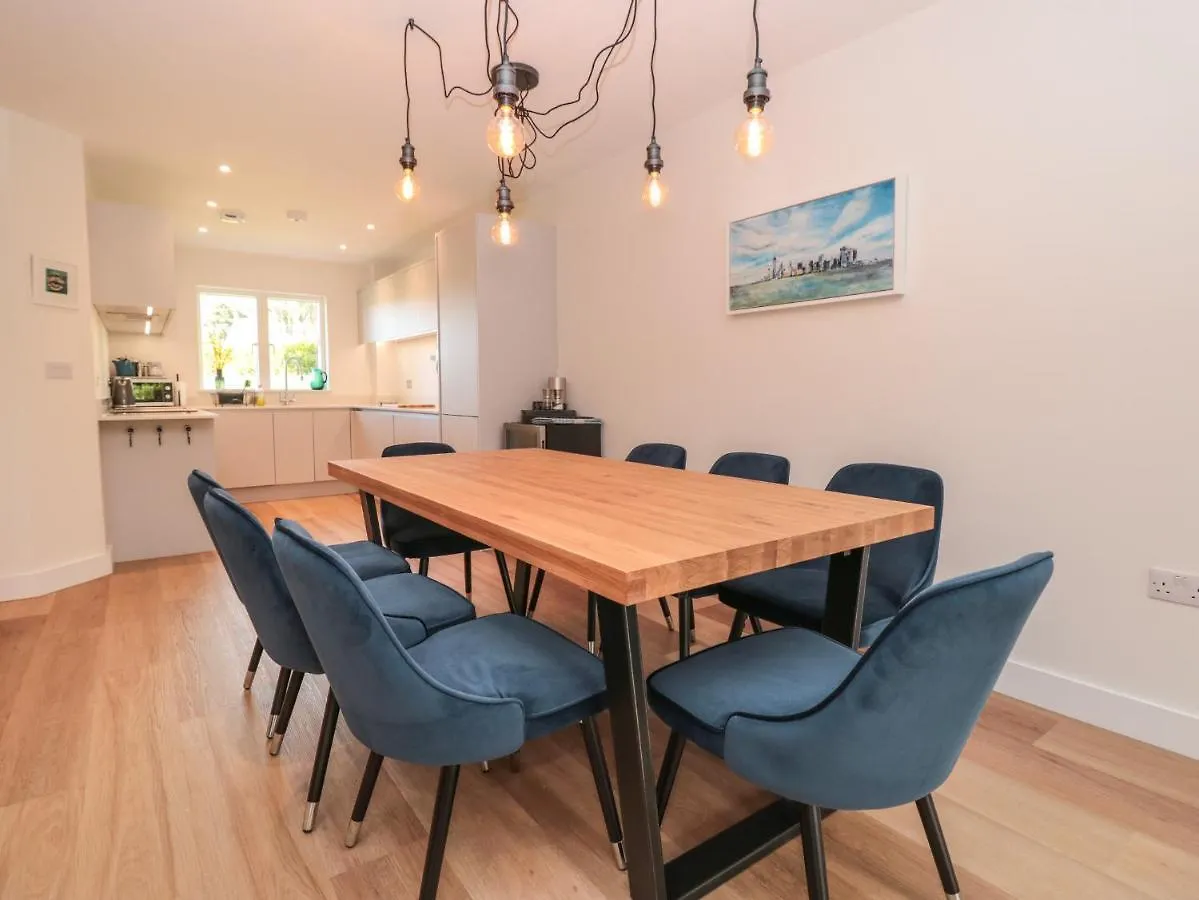4 Court Terrace, Hillfield Village Holiday home *