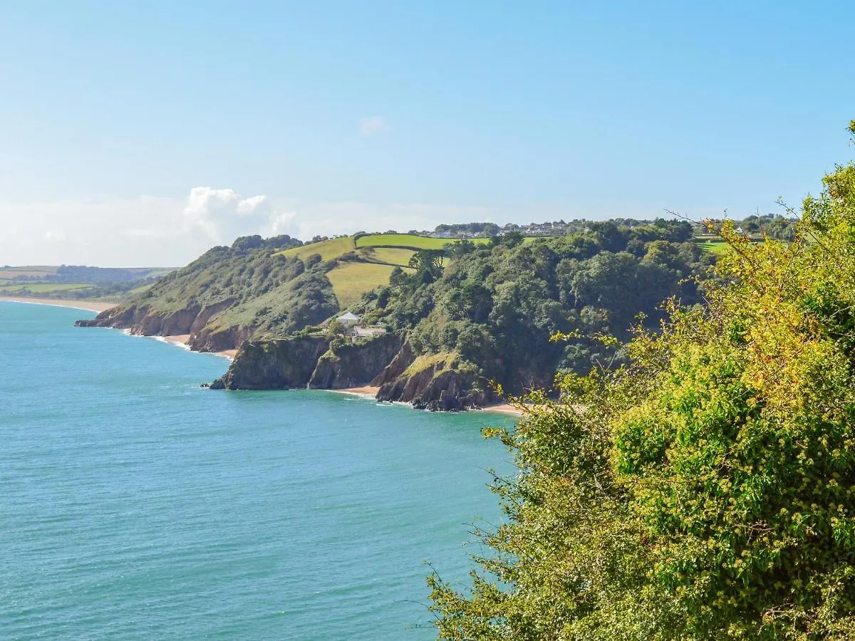 Apartment St Saviours Reach Dartmouth