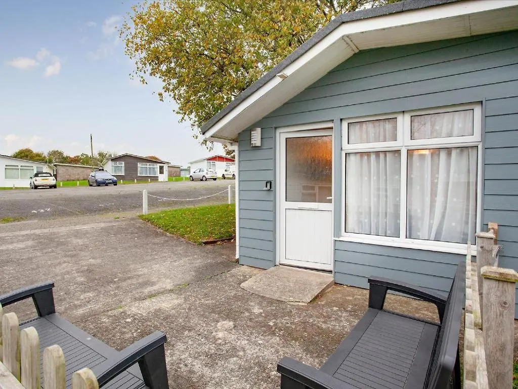Apartment Sunnydaze-detached With 2 Bedrooms And 2 Bathrooms And Private Parking Outside Door Dartmouth