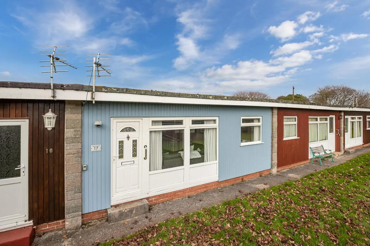 17 Norton Park *