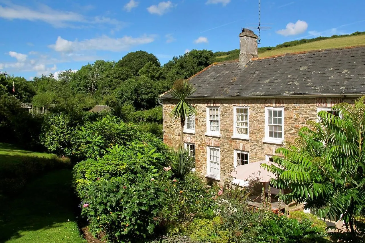 Manor * Dartmouth