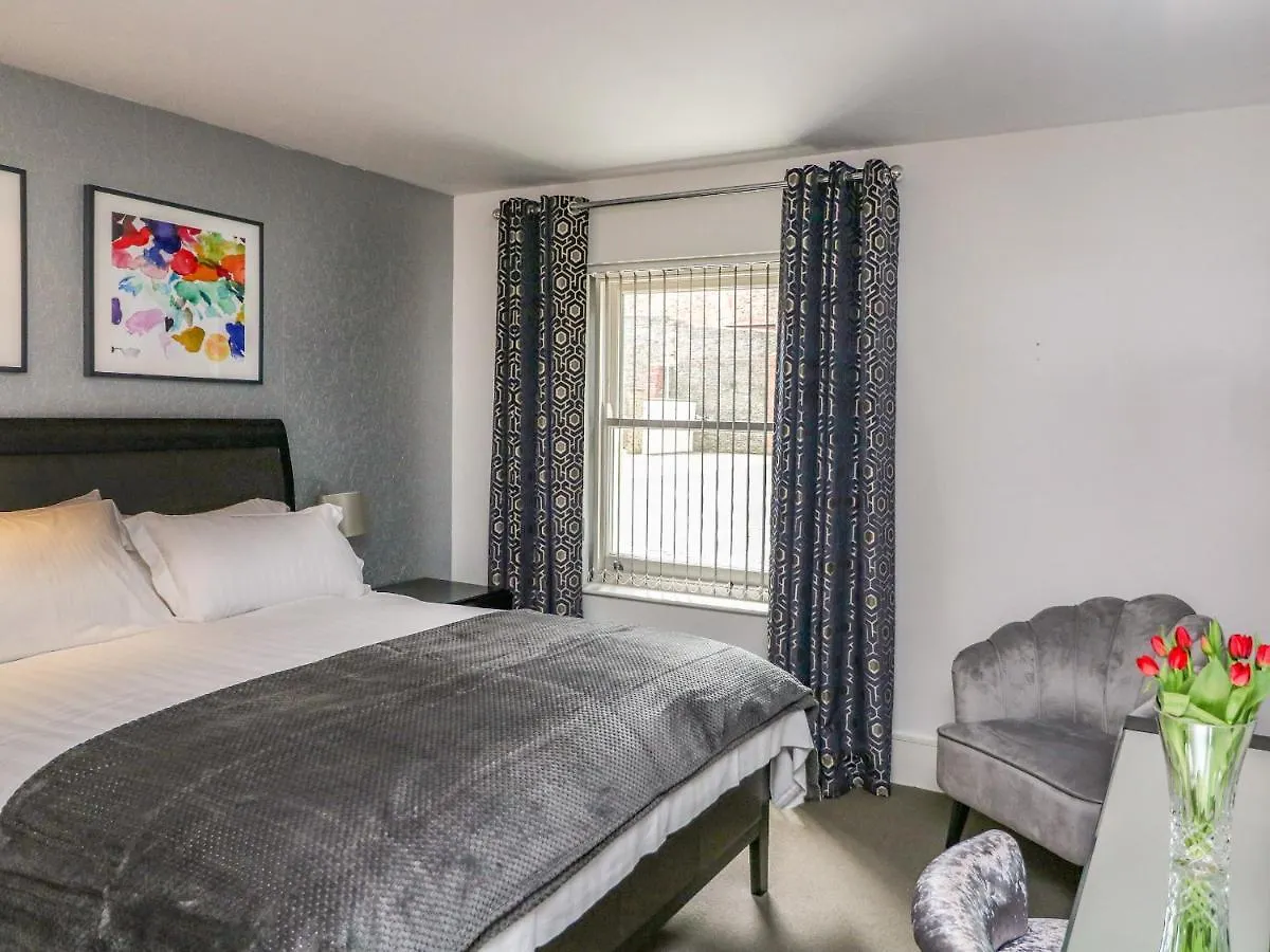 30 Dart Marina Dartmouth