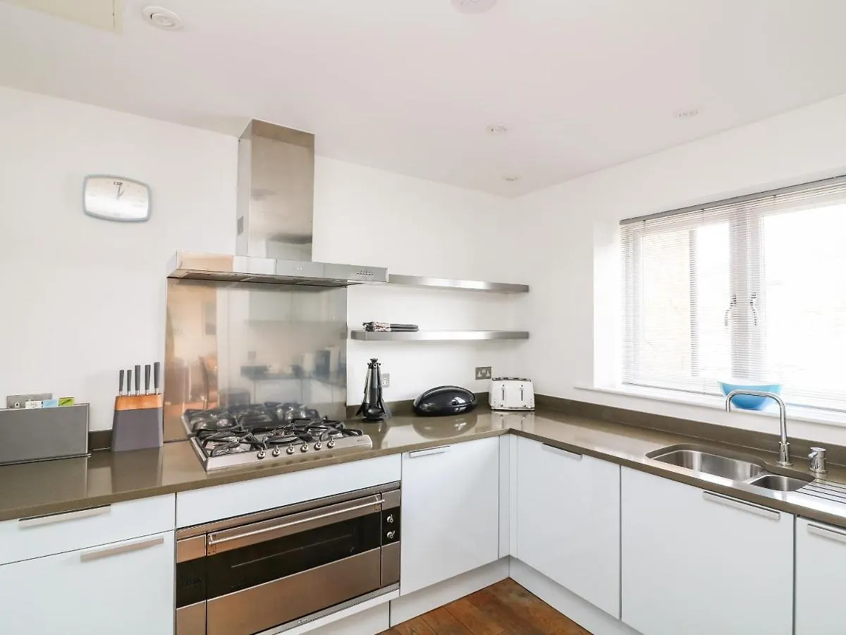 Apartment 30 Dart Marina Dartmouth