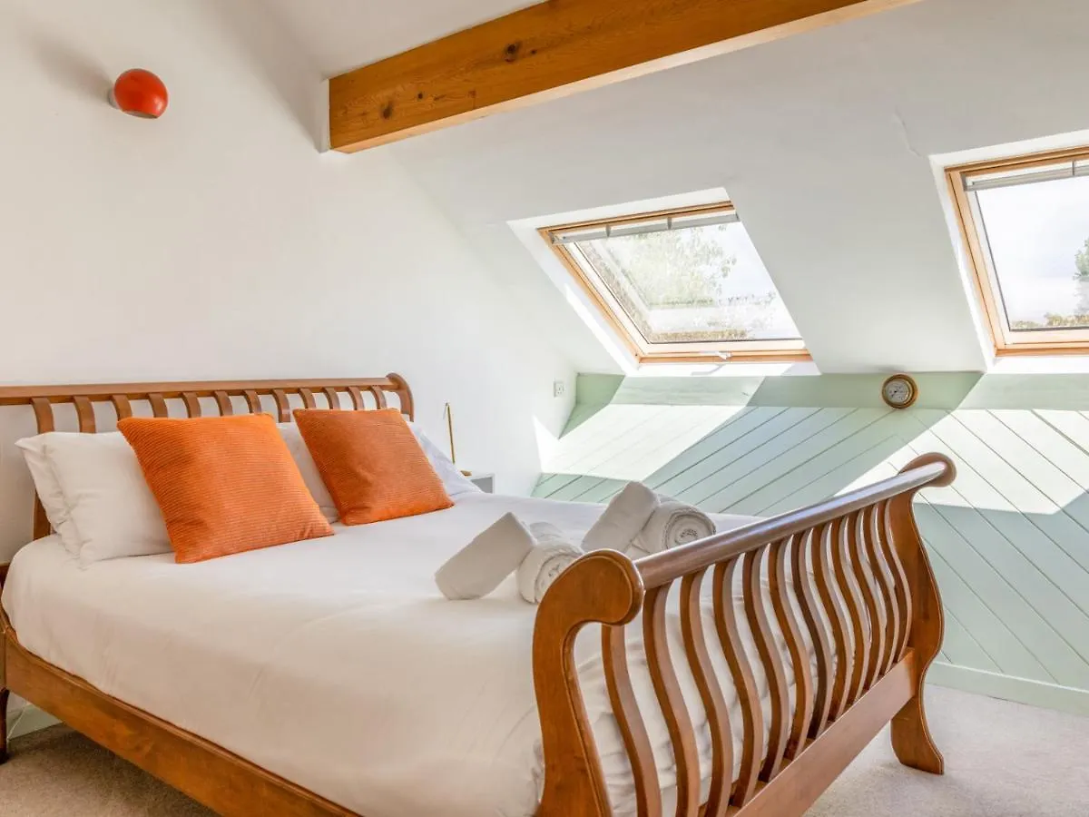 Middle Meadow Holiday home