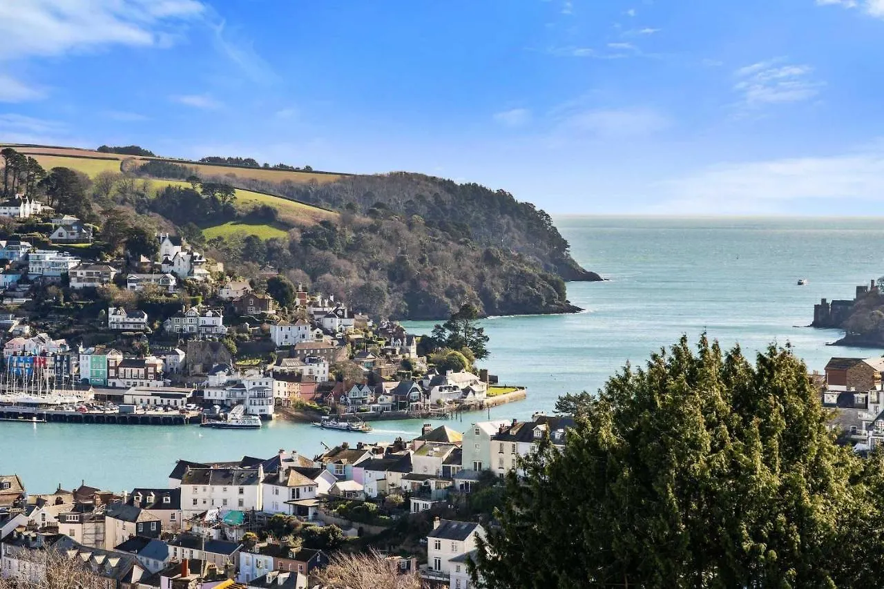 Britannia * Dartmouth