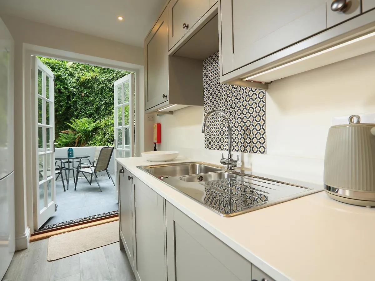 Ferry View Apartment Dartmouth