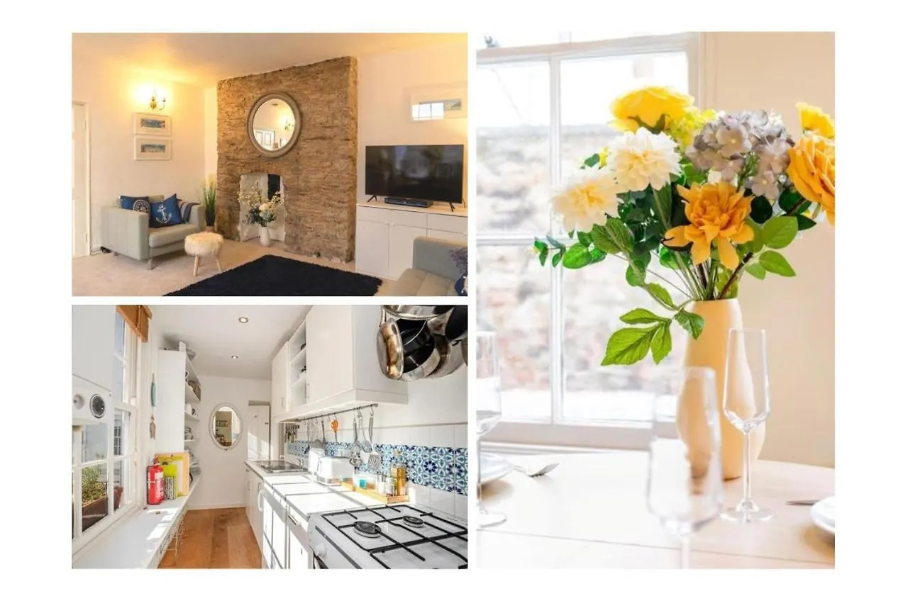 Apartment Seaside Haven: Stylish 2-bedroom Family Retreat Dartmouth
