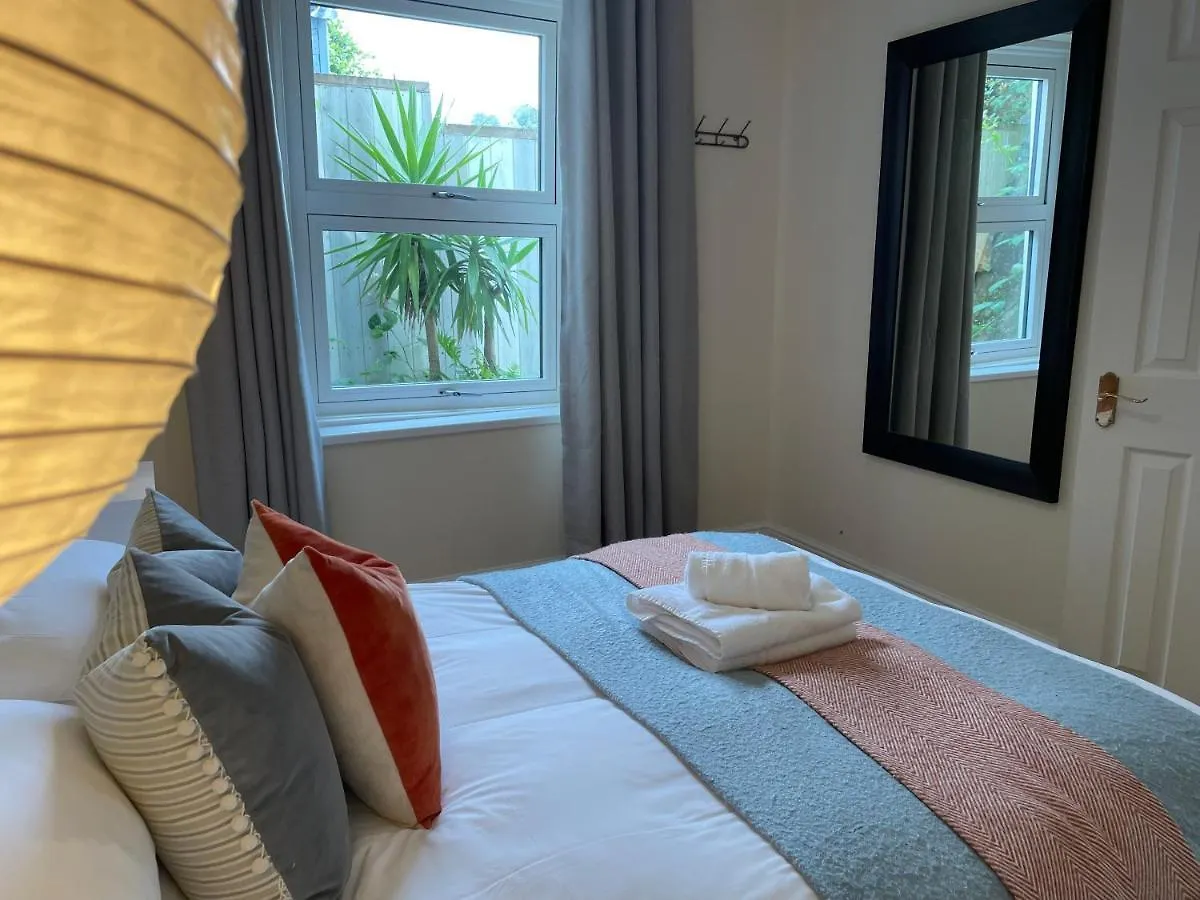 Apartmán Just B -town Centre, 2 X Double Bedroom With Smart Tv, Full Kitchen & Great 1400 Power Shower! St Elmo *