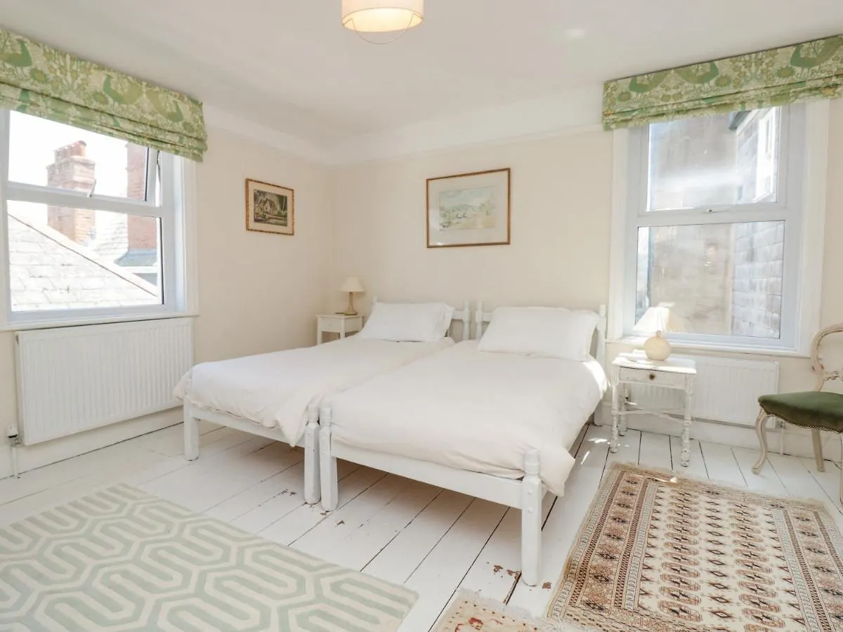 29b Lower Street