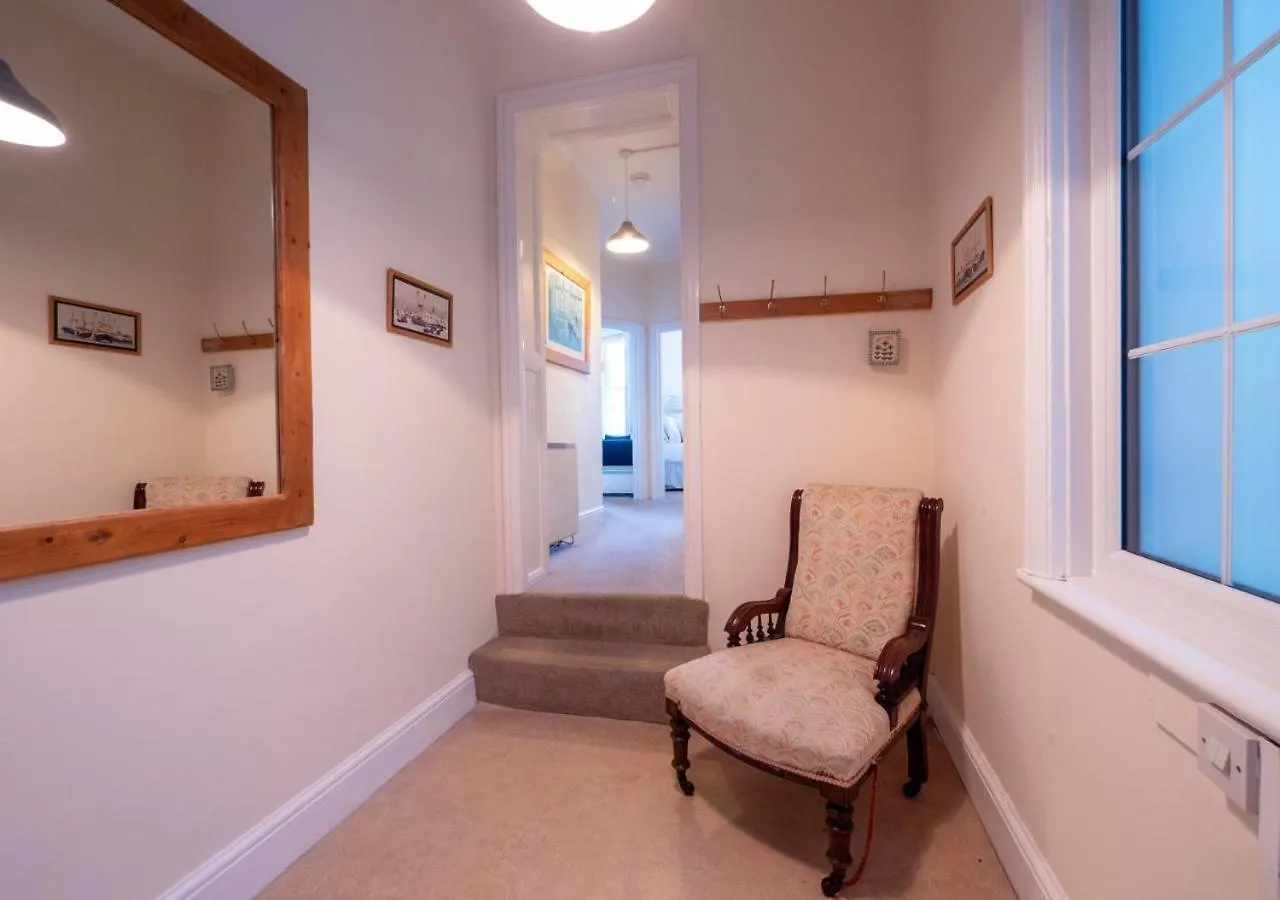 Harbour View, Apartment *