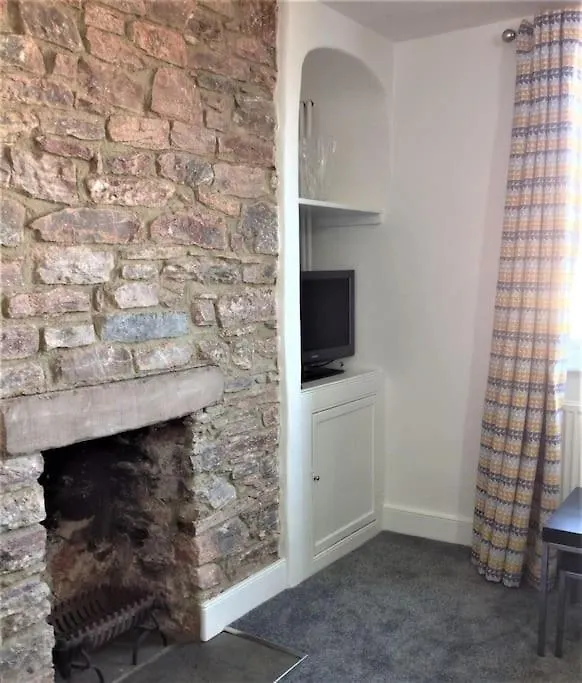 Peaceful, Location. Sleeps 6 Holiday home