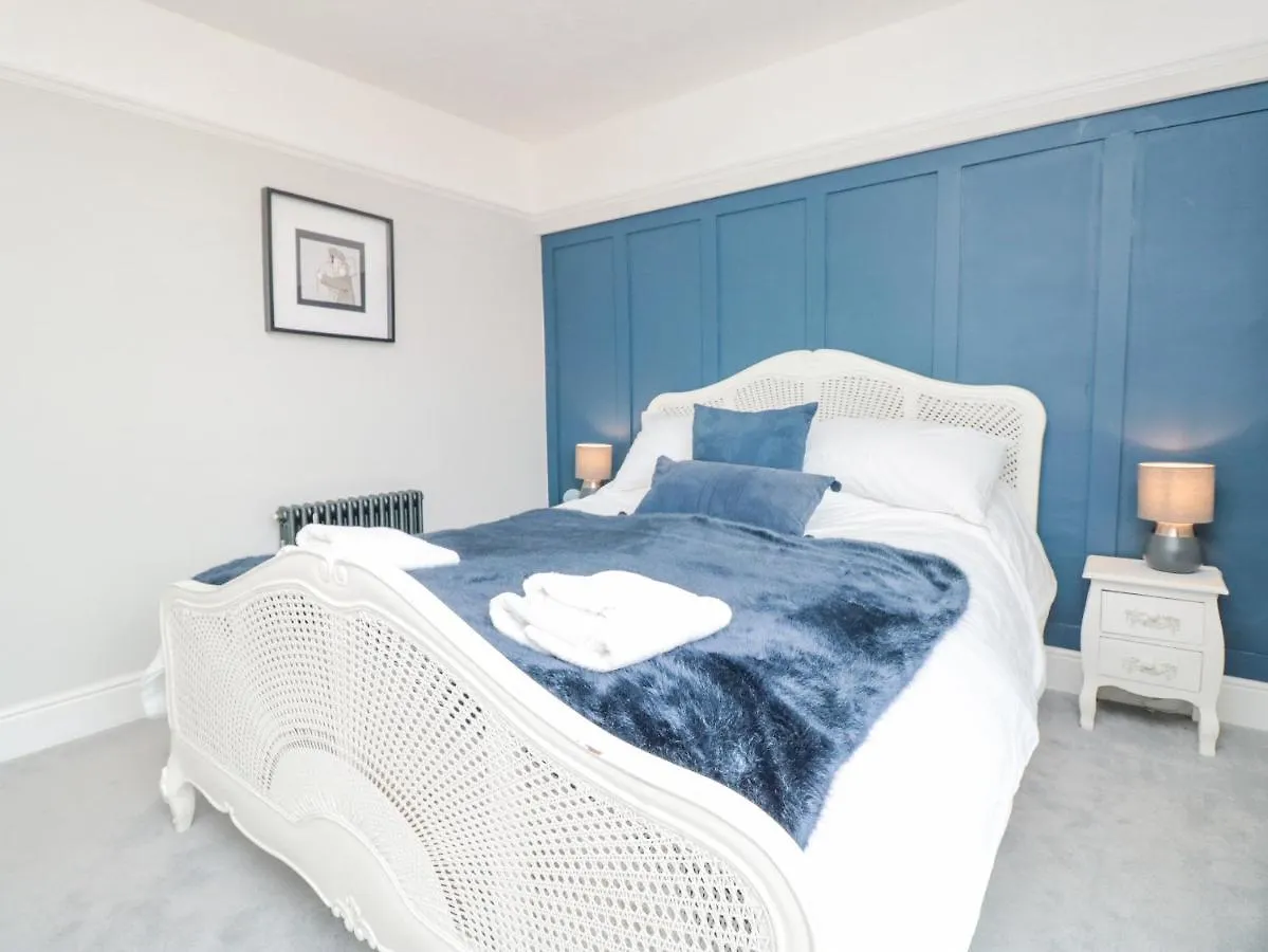 8 Above Town Holiday home