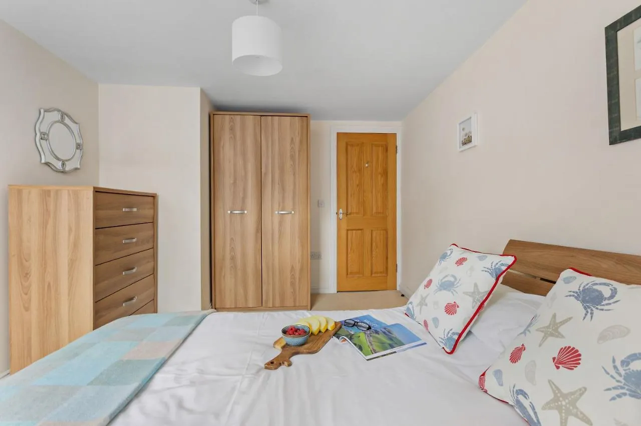 3 Bell Court - Large Close To Historic Market And Quay * Dartmouth