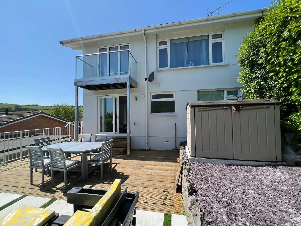 Incredible Views In With Parking And Ev Charger Holiday home Dartmouth