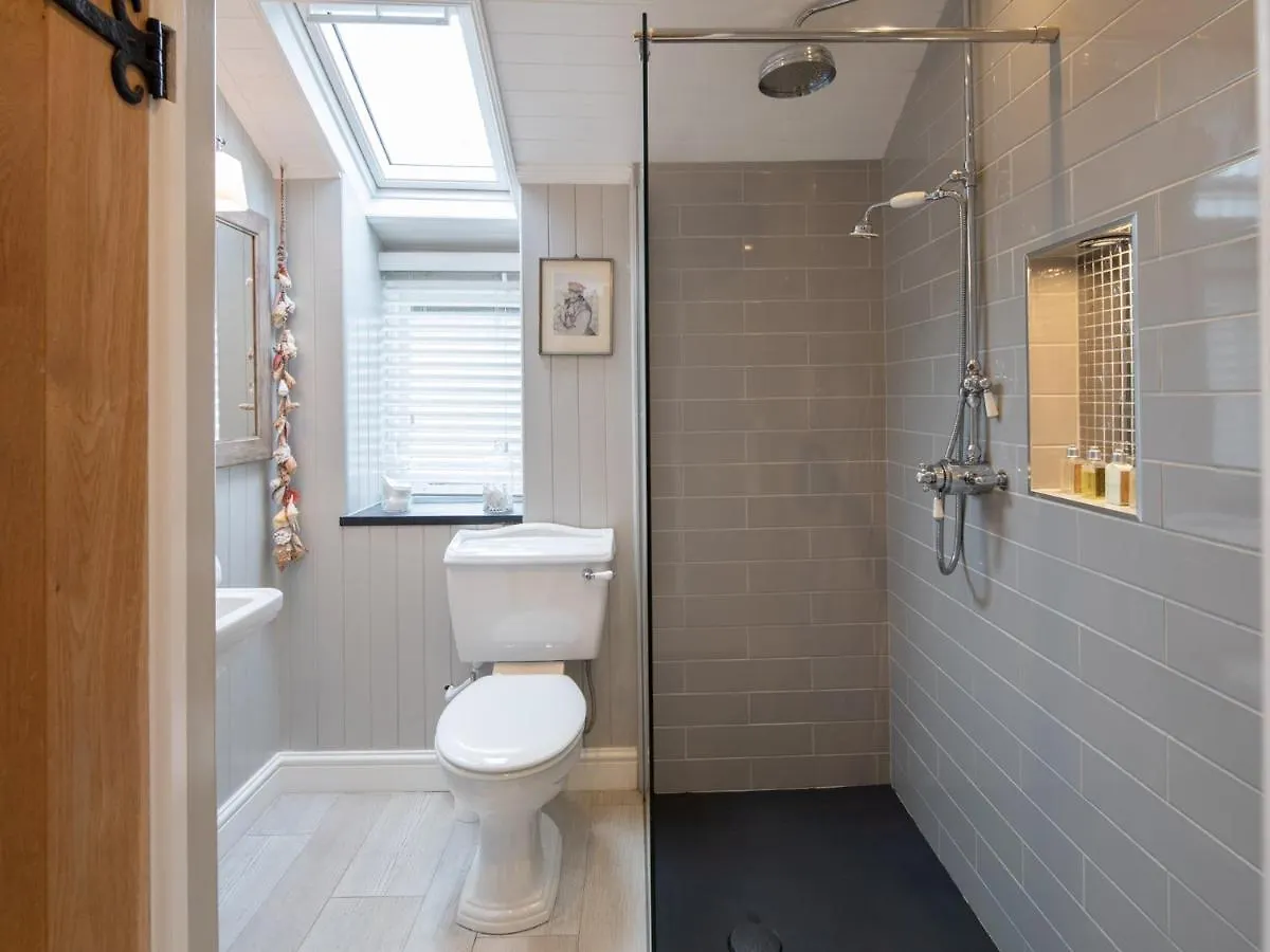 3 Bed In 74972 Holiday home Dartmouth