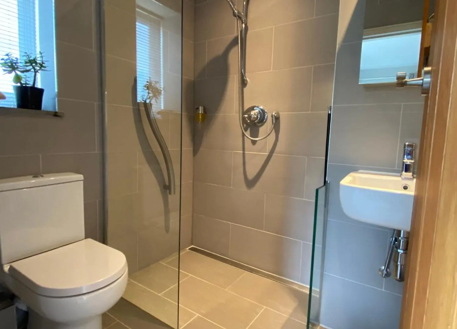 Guest house Downton Country And; Self Catering