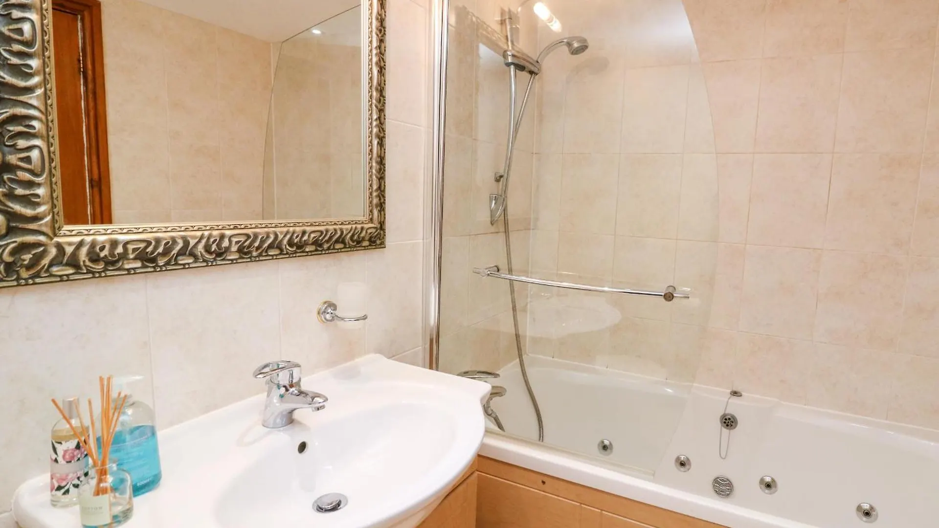 1 Keepers Cottage, Hillfield Village Holiday home Dartmouth