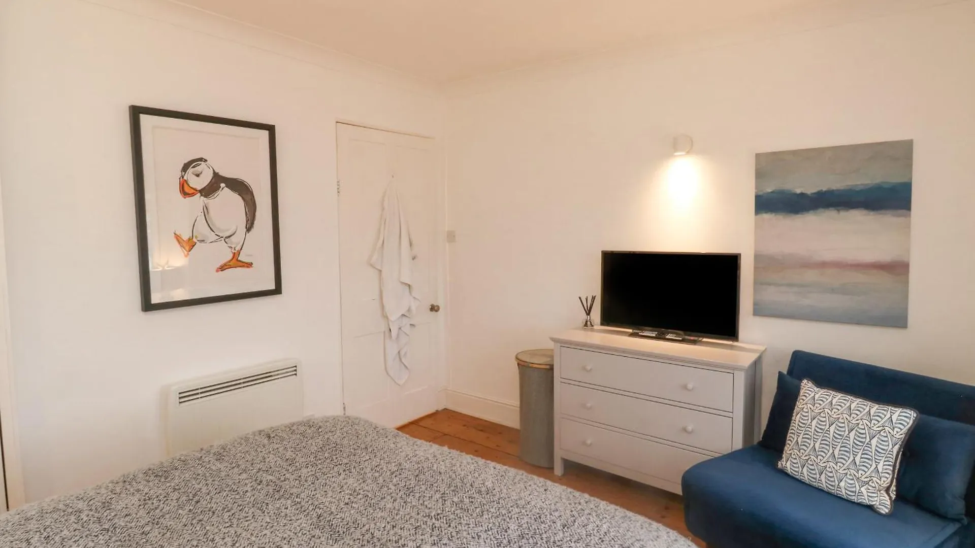 6 Hillside Terrace *