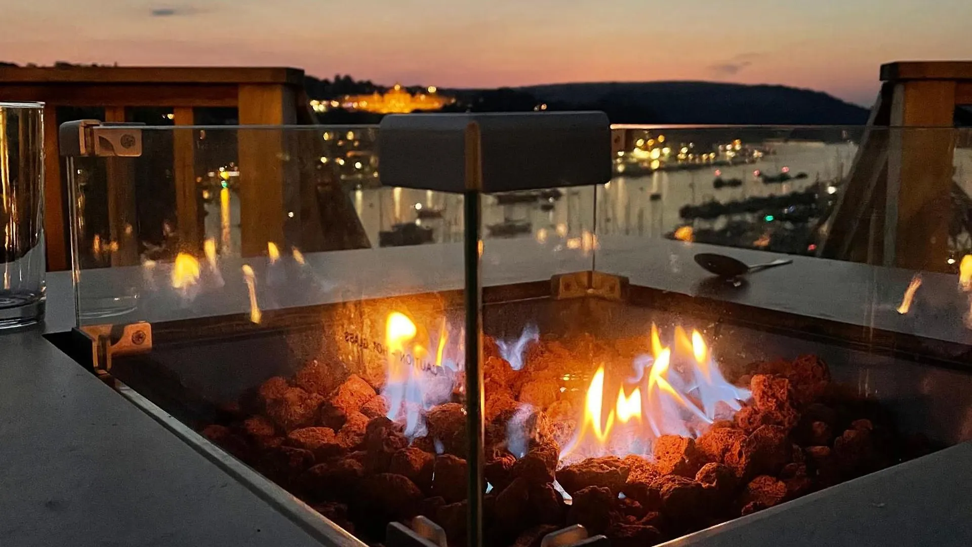 6 Hillside Terrace Holiday home *