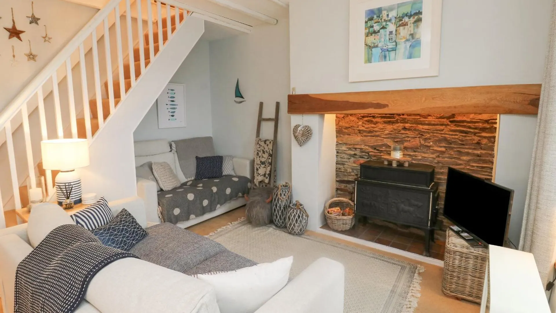 6 Hillside Terrace *